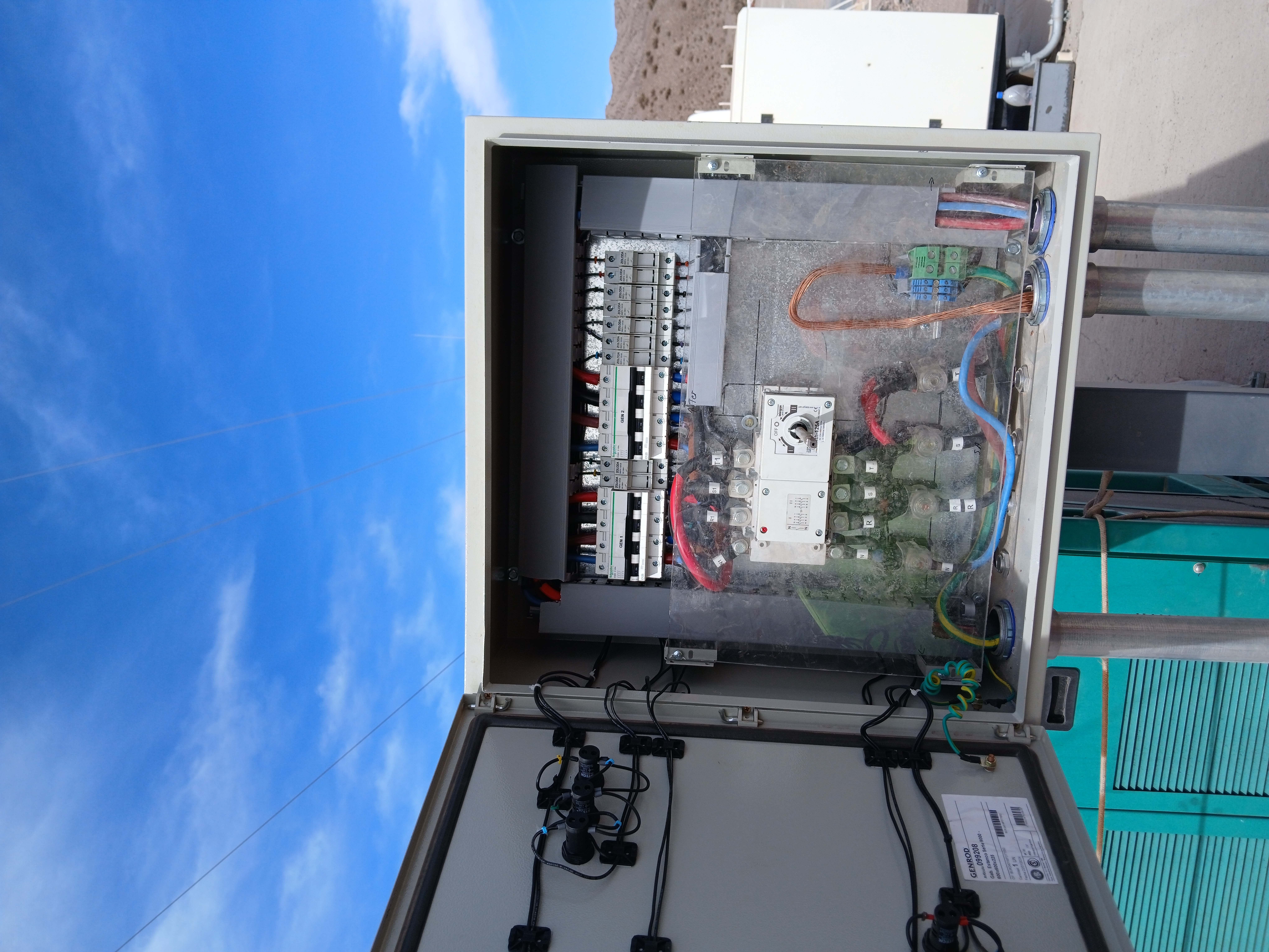 Diseño e instalación de sistemas eléctricos industriales